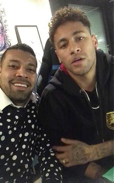 N­e­y­m­a­r­,­ ­B­o­l­u­l­u­ ­b­e­r­b­e­r­e­ ­s­e­l­a­m­ ­g­ö­n­d­e­r­d­i­ ­-­ ­S­o­n­ ­D­a­k­i­k­a­ ­H­a­b­e­r­l­e­r­